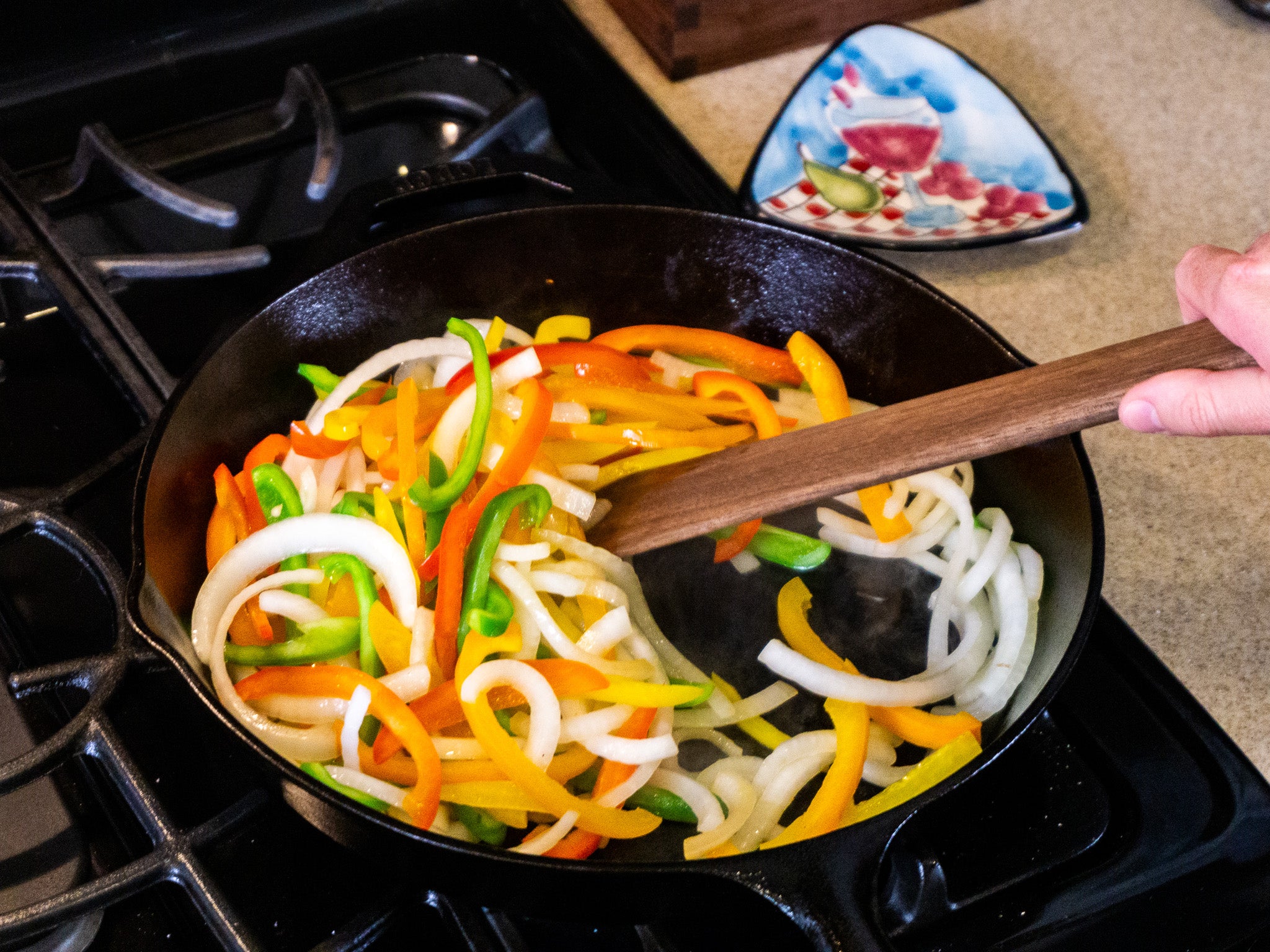 spatula-saute-peppers