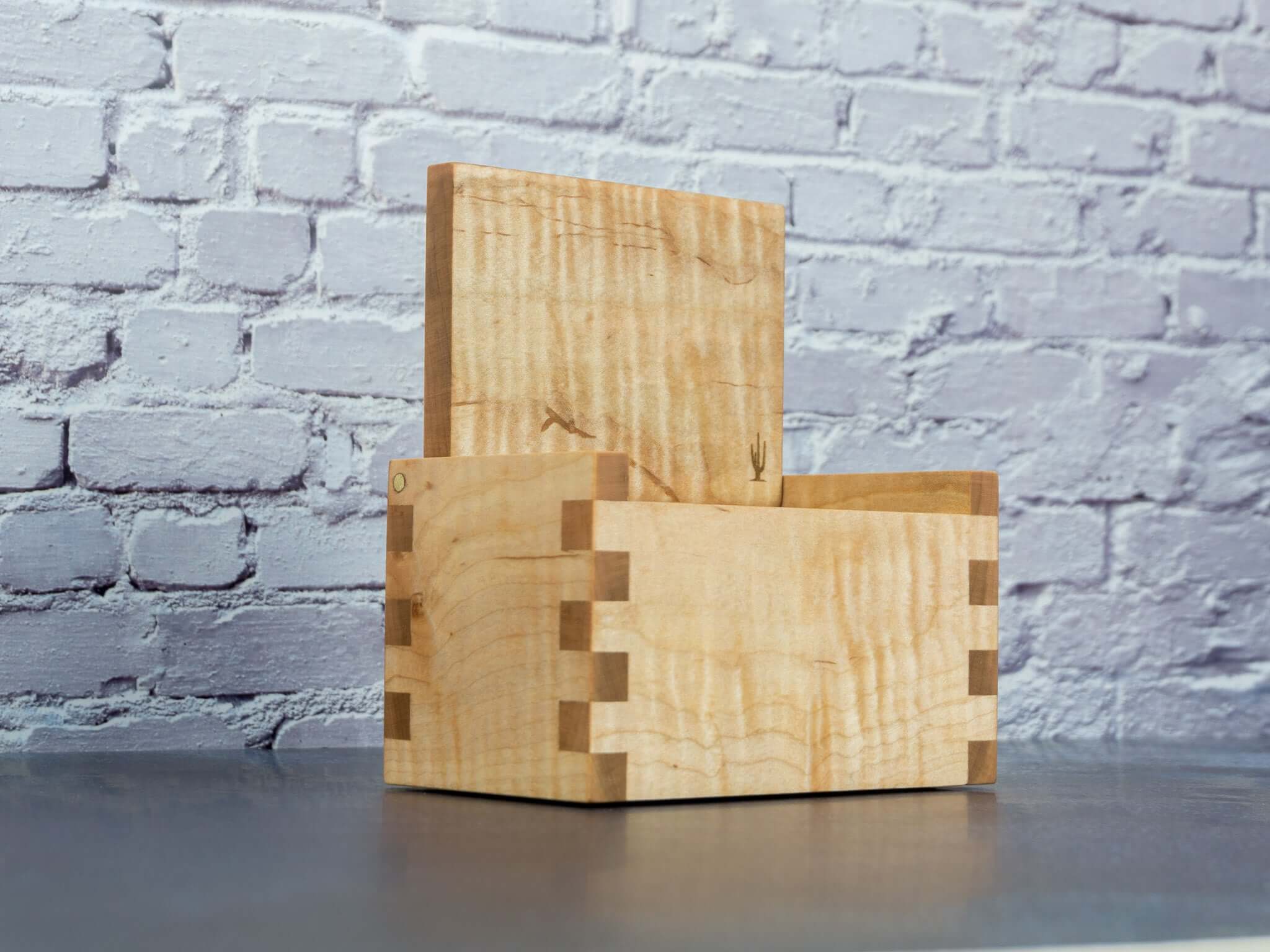salt-cellar-maple-open