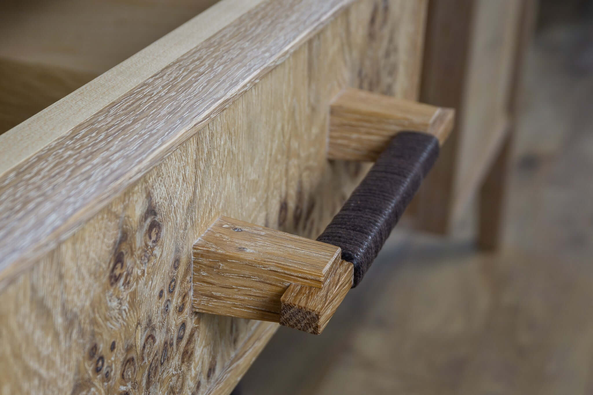 lasko-desk-handle